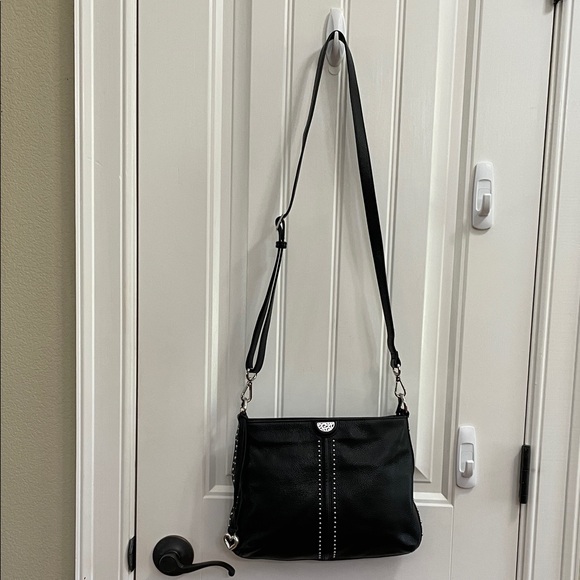 🖤🖤BRIGHTON Black Pebbled LeatherStudded Crossbody Bag with Heart Charm - Picture 2 of 11